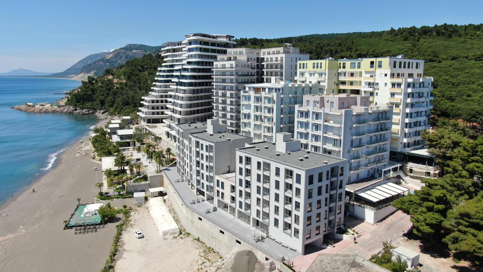 Seaside 27, Rana E Hedhun Shëngjin